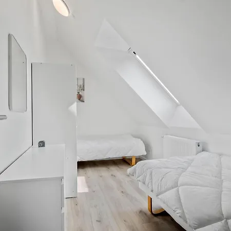 아파트 2 Bedroom Cozy In *