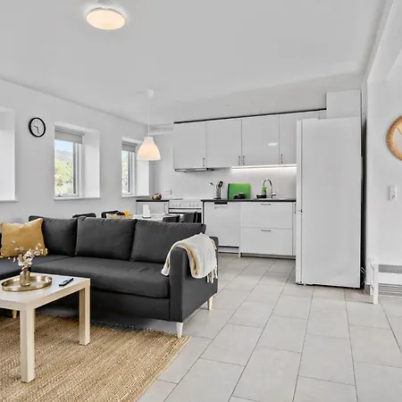 아파트 2 Bedroom Cozy In *