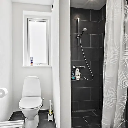 2 Bedroom Cozy In 아파트